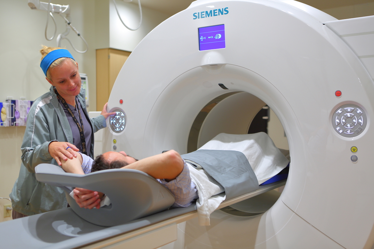 Tech with patient during CT at Penn Radiology Valley Forge